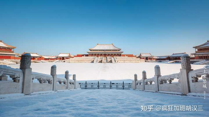 有没有什么比较好的壁纸网站或者电脑壁纸软件值得推荐?