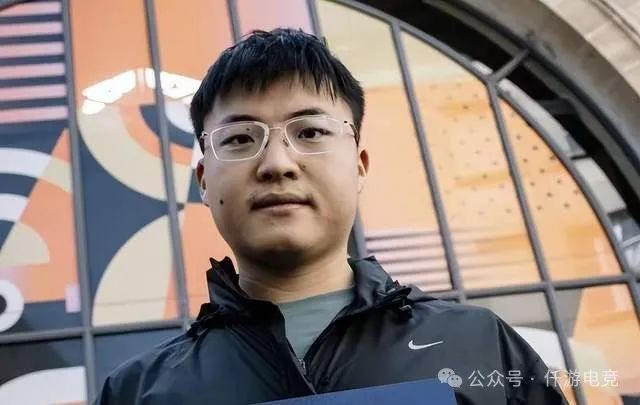 主播UZI直播正玩《黑神话:悟空》,突然直播间遭封禁,只因超管没提醒UZI这样做:个人简介不能放直播间了